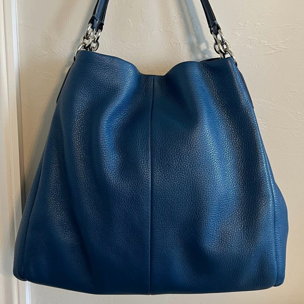 Coach Madison Phoebe Pebbled Shoulder Bag